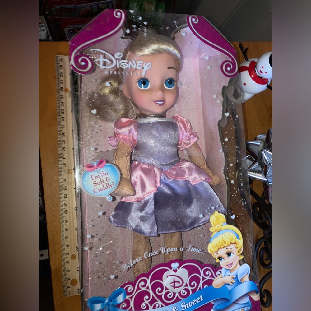 Disney Princess Doll Soft & Sweet Cinderella ~ 2008